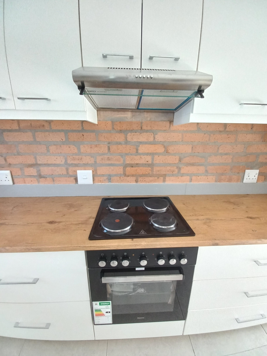 To Let 3 Bedroom Property for Rent in Gatesville Western Cape